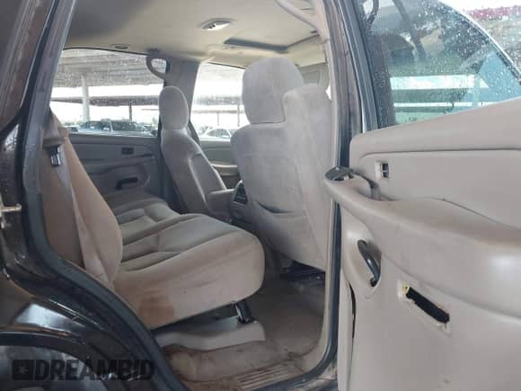 2004 Chevrolet Tahoe LT с VIN 1GNEC13Z54R202922, выставлен на аукционе IAAI как лот 43206000 с пробегом 285 300 миль миль и . История ставок и продаж доступна на DreamBid. Изображение 8.