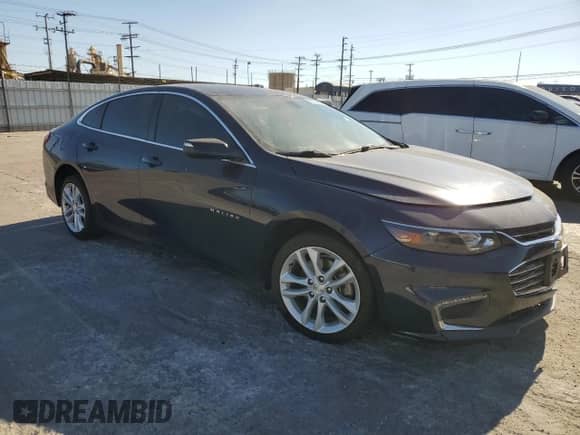 2018 Chevrolet Malibu LT with VIN 1G1ZD5ST8JF243269, listed as a Copart auction lot 82353535 with 86,113 mi miles and Salvage title. Bid and sale history available at DreamBid. Image 4.