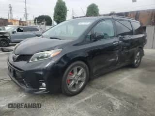 2019 Toyota Sienna SE with VIN 5TDXZ3DC7KS998173, listed as a Copart auction lot 82277075 with 182,512 mi miles and Salvage title. Bid and sale history available at DreamBid. Image 1.