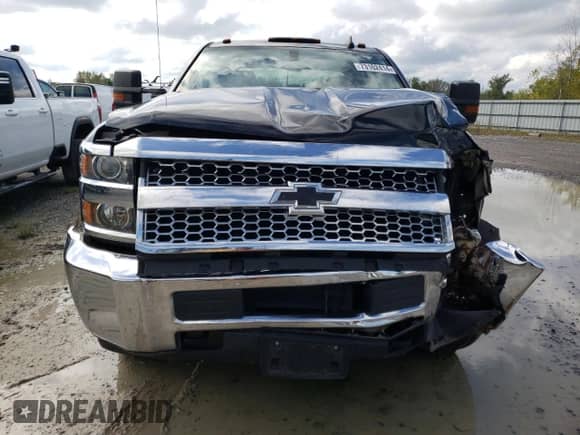 2019 Chevrolet Silverado 2500HD Work Truck z VIN 1GC1KREG5KF254652, wystawiony jako Copart lot #73162414 z przebiegiem 59 169 mil mil oraz Szkoda całkowita • Salvage title. Historia ofert i sprzedaży dostępna na DreamBid. Obrazek 5.