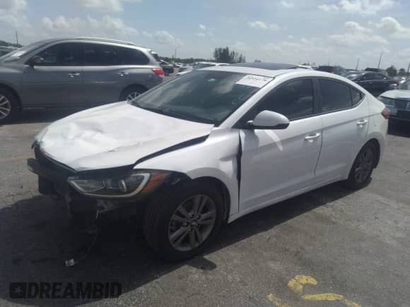 2018 Hyundai Elantra SEL z VIN 5NPD84LF5JH383729, wystawiony jako IAAI lot #36924178 z przebiegiem 58 621 mil mil oraz . Historia ofert i sprzedaży dostępna na DreamBid. Obrazek 16.