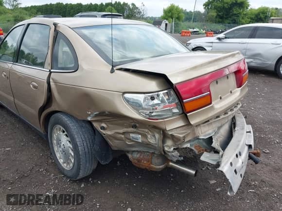 2001 Saturn LS with VIN 1G8JU52F31Y574466, listed as a IAAI auction lot 42539936 with 133,551 mi miles and . Bid and sale history available at DreamBid. Image 6.