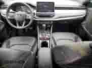 2024 Jeep Compass Latitude Lux с VIN 3C4NJDFN5RT155074, выставлен на аукционе Copart как лот 60969125 с пробегом 13 892 миль миль и Списание • Salvage title. История ставок и продаж доступна на DreamBid. Изображение 8.
