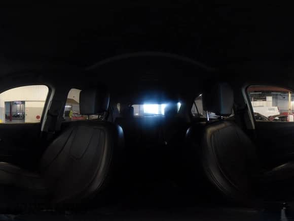 2017 Chevrolet Equinox Premier z VIN 2GNFLGE33H6152636, wystawiony jako IAAI lot #43335907 z przebiegiem 56 944 mil mil oraz . Historia ofert i sprzedaży dostępna na DreamBid. Obrazek 18.