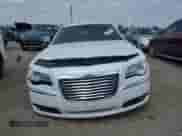 2011 Chrysler 300 C с VIN 2C3CA6CT4BH557824, выставлен на аукционе Copart как лот 67516285 с пробегом 125 494 миль миль и Списание • Salvage title. История ставок и продаж доступна на DreamBid. Изображение 5.