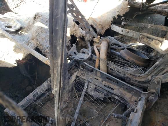 1995 Dodge 2500 with VIN 1B7KF26C7SS383141, listed as a Copart auction lot 49501925 with Not provided miles and Non repairable. Bid and sale history available at DreamBid. Image 8.