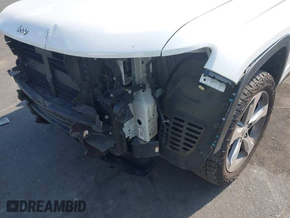 2021 Jeep Grand Cherokee Limited with VIN 1C4RJJBG2M8115565, listed as a IAAI auction lot 43274724 with 70,202 mi miles and . Bid and sale history available at DreamBid. Image 17.