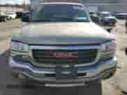 2003 GMC Sierra 1500 SLE with VIN 2GTEK19V831265505, listed as a Copart auction lot 79110744 with 251,425 mi miles and Clean title. Bid and sale history available at DreamBid. Image 5.