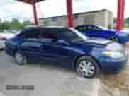 2002 Toyota Camry LE z VIN 4T1BE32K32U575209, wystawiony jako IAAI lot #43192866 z przebiegiem Nie podano mil oraz . Historia ofert i sprzedaży dostępna na DreamBid. Obrazek 13.