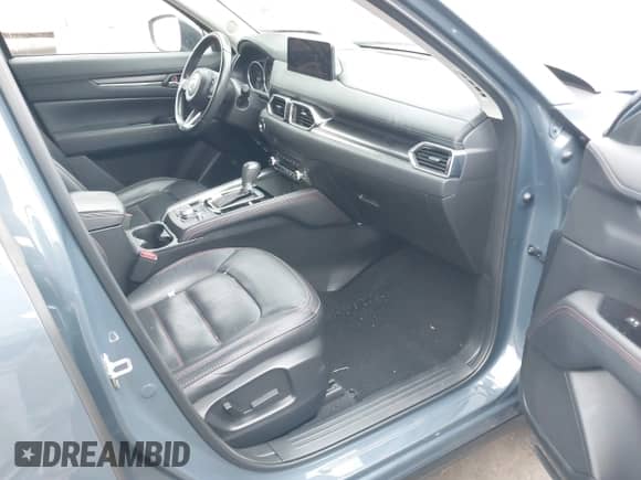 2022 Mazda CX-5 S Preferred z VIN JM3KFBCM9N0542679, wystawiony jako IAAI lot #42107215 z przebiegiem 57 018 mil mil oraz . Historia ofert i sprzedaży dostępna na DreamBid. Obrazek 5.