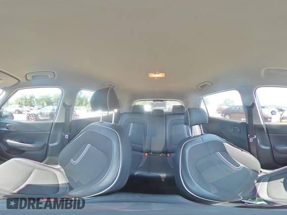 2023 Hyundai Venue Limited с VIN KMHRC8A30PU239195, выставлен на аукционе Copart как лот 62968855 с пробегом 32 336 миль миль и Списание • Salvage title. История ставок и продаж доступна на DreamBid. Изображение 15.