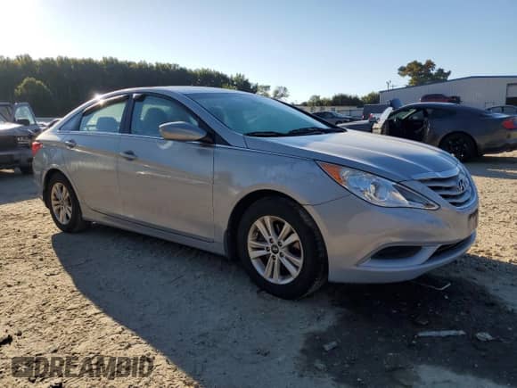 2011 Hyundai Sonata GLS с VIN 5NPEB4AC5BH256155, выставлен на аукционе Copart как лот 85548945 с пробегом 182 954 миль миль и Списание • Salvage title. История ставок и продаж доступна на DreamBid. Изображение 4.