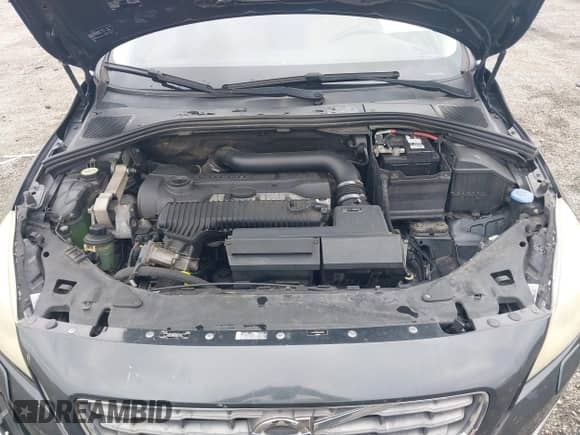 2013 Volvo S60 T5 Premier z VIN YV1612FS8D2180344, wystawiony jako IAAI lot #42863760 z przebiegiem 193 207 mil mil oraz . Historia ofert i sprzedaży dostępna na DreamBid. Obrazek 10.