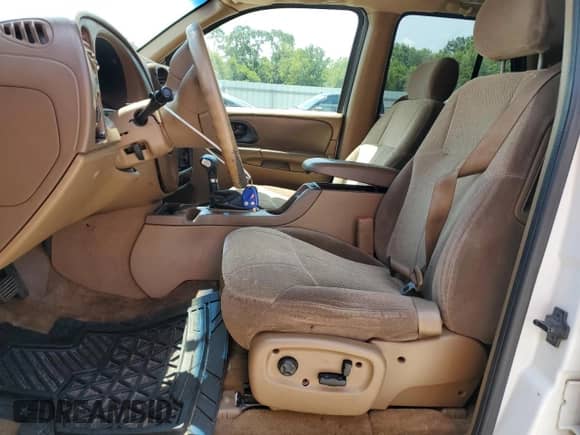 2003 Chevrolet TrailBlazer LS with VIN 1GNDS13SX32275423, listed as a Copart auction lot 64636375 with 208,763 mi miles and Salvage title. Bid and sale history available at DreamBid. Image 7.