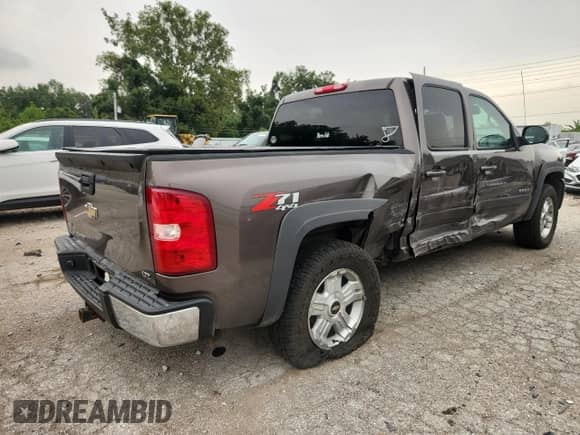2008 Chevrolet Silverado 1500 2LT с VIN 2GCEK133681274525, выставлен на аукционе Copart как лот 81090505 с пробегом 189 705 миль миль и Списание • Salvage title. История ставок и продаж доступна на DreamBid. Изображение 3.