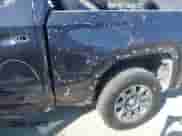 2022 GMC Sierra 1500 AT4 с VIN 3GTUUEET3NG563018, выставлен на аукционе IAAI как лот 41512499 с пробегом 54 538 миль миль и . История ставок и продаж доступна на DreamBid. Изображение 20.