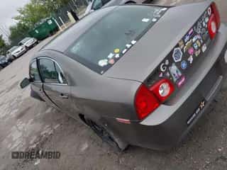 2011 Chevrolet Malibu 1FL z VIN 1G1ZA5EU6BF347483, wystawiony jako IAAI lot #43031984 z przebiegiem 176 013 mil mil oraz . Historia ofert i sprzedaży dostępna na DreamBid. Obrazek 3.