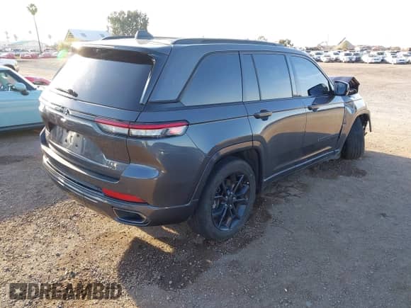 2024 Jeep Grand Cherokee z VIN 1C4RJYB65R8956514, wystawiony jako IAAI lot #42014321 z przebiegiem 25 568 mil mil oraz . Historia ofert i sprzedaży dostępna na DreamBid. Obrazek 4.