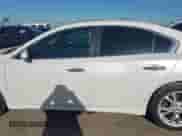 2014 Nissan Maxima SV z VIN 1N4AA5APXEC905450, wystawiony jako IAAI lot #42692323 z przebiegiem 187 955 mil mil oraz . Historia ofert i sprzedaży dostępna na DreamBid. Obrazek 14.