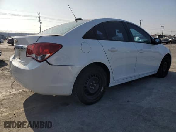 2015 Chevrolet Cruze LS with VIN 1G1PA5SG3F7204397, listed as a Copart auction lot 90132845 with 127,237 mi miles and Clean title. Bid and sale history available at DreamBid. Image 3.