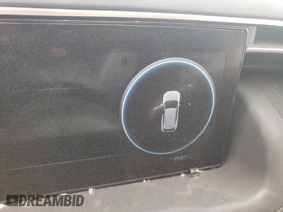 2024 Hyundai Tucson SEL z VIN 5NMJFCDE5RH401454, wystawiony jako Copart lot #81619005 z przebiegiem 9 587 mil mil oraz Szkoda całkowita • Salvage title. Historia ofert i sprzedaży dostępna na DreamBid. Obrazek 9.