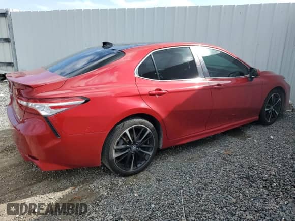2020 Toyota Camry XSE z VIN 4T1K61AK8LU351714, wystawiony jako Copart lot #81609005 z przebiegiem 283 420 mil mil oraz Czysty tytuł • Clean title. Historia ofert i sprzedaży dostępna na DreamBid. Obrazek 3.