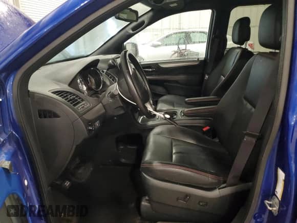 2019 Dodge Grand Caravan GT with VIN 2C4RDGEG3KR716992, listed as a Copart auction lot 82736195 with 51,364 mi miles and Salvage title. Bid and sale history available at DreamBid. Image 7.