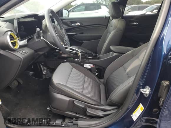 2024 Chevrolet Trax LT with VIN KL77LHE25RC201416, listed as a Copart auction lot 80629685 with 6,320 mi miles and Salvage title. Bid and sale history available at DreamBid. Image 7.