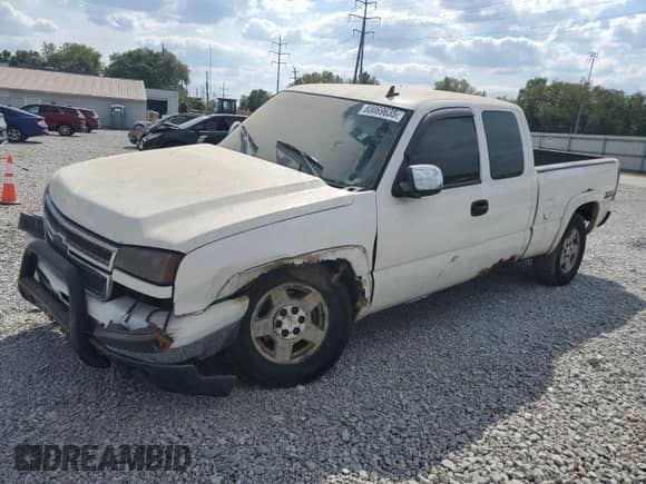 2006 Chevrolet Silverado 1500 LT3 z VIN 2GCEK19B661109246, wystawiony jako Copart lot #80069635 z przebiegiem Nie podano mil oraz Szkoda całkowita • Salvage title. Historia ofert i sprzedaży dostępna na DreamBid. Obrazek 1.