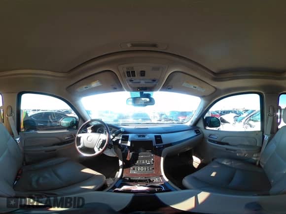 2009 Cadillac Escalade with VIN 1GYFC132X9R265628, listed as a IAAI auction lot 41230193 with 162,141 mi miles and . Bid and sale history available at DreamBid. Image 18.