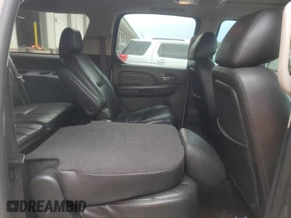 2012 Cadillac Escalade ESV Luxury с VIN 1GYS3HEF0CR193577, выставлен на аукционе Copart как лот 60185435 с пробегом 139 127 миль миль и Чистый • Clean title. История ставок и продаж доступна на DreamBid. Изображение 11.