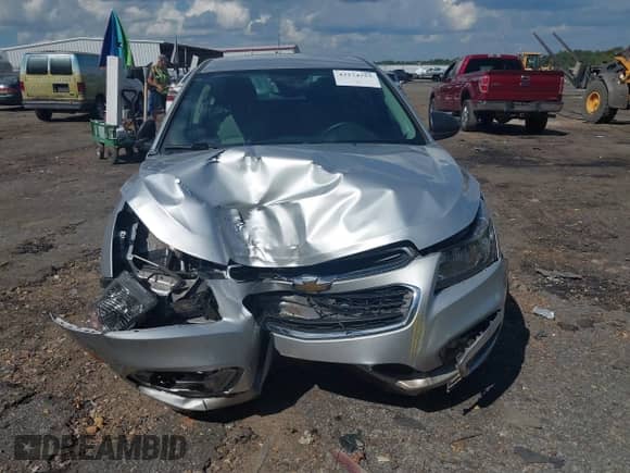 2016 Chevrolet Cruze LS z VIN 1G1PC5SH1G7192531, wystawiony jako IAAI lot #43274753 z przebiegiem 59 423 mil mil oraz . Historia ofert i sprzedaży dostępna na DreamBid. Obrazek 6.