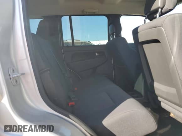 2011 Jeep Liberty Sport with VIN 1J4PN2GK1BW520494, listed as a Copart auction lot 69432985 with 97,037 mi miles and Salvage title. Bid and sale history available at DreamBid. Image 10.