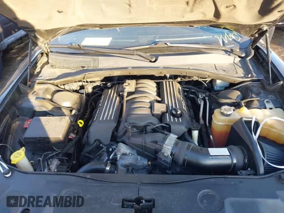 2013 Dodge Charger SRT-8 Super Bee z VIN 2C3CDXGJ3DH550226, wystawiony jako IAAI lot #41448798 z przebiegiem 97 843 mil mil oraz . Historia ofert i sprzedaży dostępna na DreamBid. Obrazek 10.