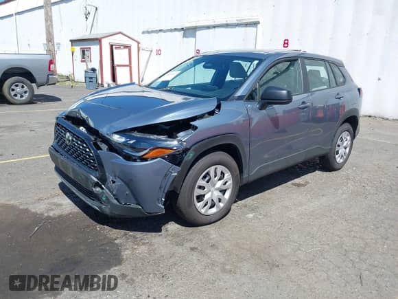 2024 Toyota Corolla Cross L с VIN 7MUAAABG4RV104802, выставлен на аукционе IAAI как лот 42655512 с пробегом 11 840 миль миль и . История ставок и продаж доступна на DreamBid. Изображение 17.