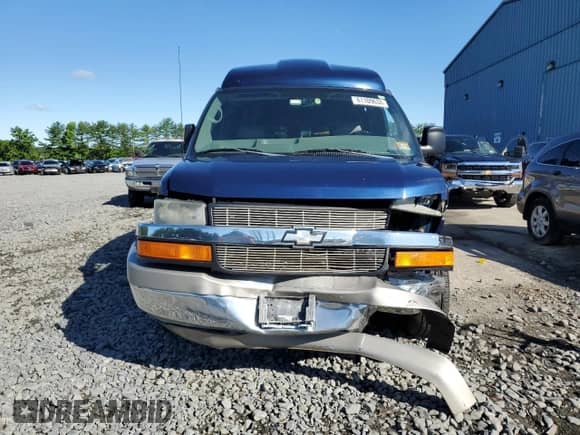 2004 Chevrolet Express Passenger with VIN 1GBFG15T841212230, listed as a Copart auction lot 61109634 with 154,493 mi miles and Salvage title. Bid and sale history available at DreamBid. Image 5.