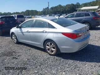 2011 Hyundai Sonata Limited z VIN 5NPEC4AC5BH155341, wystawiony jako IAAI lot #43353512 z przebiegiem 235 457 mil mil oraz . Historia ofert i sprzedaży dostępna na DreamBid. Obrazek 3.