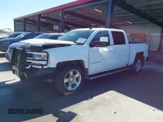 2018 Chevrolet Silverado 1500 LT z VIN 3GCUKREC8JG458241, wystawiony jako IAAI lot #43408274 z przebiegiem 96 488 mil mil oraz . Historia ofert i sprzedaży dostępna na DreamBid. Obrazek 2.