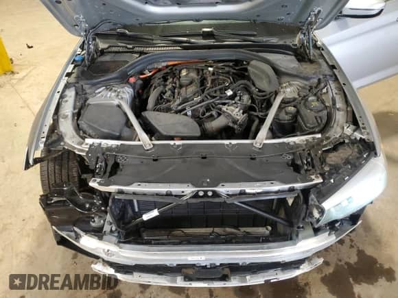 2019 BMW 5 Series 530e xDrive z VIN WBAJB1C56KB376153, wystawiony jako Copart lot #58242585 z przebiegiem 67 638 mil mil oraz Szkoda całkowita • Salvage title. Historia ofert i sprzedaży dostępna na DreamBid. Obrazek 11.