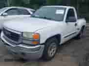 2005 GMC Sierra 1500 Work Truck с VIN 1GTEC14X05Z182845, выставлен на аукционе IAAI как лот 42811717 с пробегом 306 293 миль миль и . История ставок и продаж доступна на DreamBid. Изображение 2.