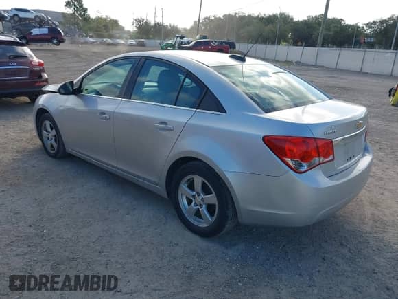 2016 Chevrolet Cruze LT с VIN 1G1PE5SB1G7100520, выставлен на аукционе IAAI как лот 43343620 с пробегом 132 314 миль миль и . История ставок и продаж доступна на DreamBid. Изображение 3.