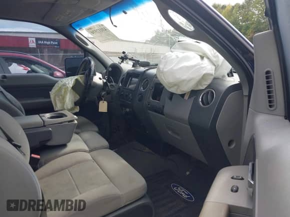 2008 Ford F-150 XLT с VIN 1FTPX14V38FC16133, выставлен на аукционе IAAI как лот 43117574 с пробегом 221 360 миль миль и . История ставок и продаж доступна на DreamBid. Изображение 5.
