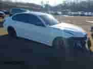 2023 BMW 3 Series M340i xDrive z VIN 3MW49FF01P8C87749, wystawiony jako IAAI lot #40997657 z przebiegiem 39 691 mil mil oraz . Historia ofert i sprzedaży dostępna na DreamBid. Obrazek 1.