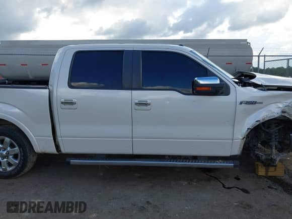 2013 Ford F-150 XL z VIN 1FTFW1CF1DFC39316, wystawiony jako IAAI lot #43378894 z przebiegiem 326 809 mil mil oraz . Historia ofert i sprzedaży dostępna na DreamBid. Obrazek 13.