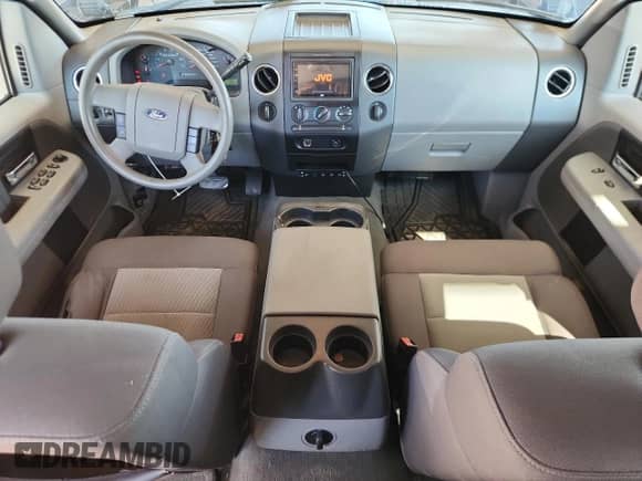 2005 Ford F-150 XLT z VIN 1FTPW145X5FB70573, wystawiony jako Copart lot #85521095 z przebiegiem 157 478 mil mil oraz Czysty tytuł • Clean title. Historia ofert i sprzedaży dostępna na DreamBid. Obrazek 8.
