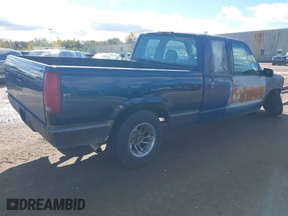1999 Chevrolet Silverado 1500 with VIN 1GCEC19R3XR134317, listed as a IAAI auction lot 43521868 with 241,622 mi miles and . Bid and sale history available at DreamBid. Image 4.