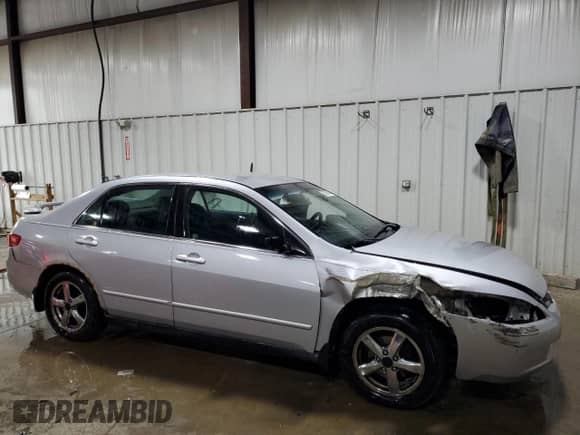 2005 Honda Accord LX with VIN 1HGCM55455A102648, listed as a Copart auction lot 85586495 with 215,817 mi miles and Salvage title. Bid and sale history available at DreamBid. Image 4.