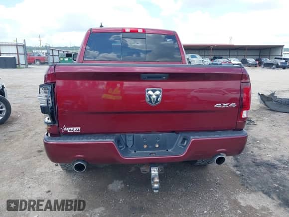 2018 Ram 1500 Night z VIN 1C6RR7MT7JS205662, wystawiony jako IAAI lot #42668626 z przebiegiem 113 444 mil mil oraz . Historia ofert i sprzedaży dostępna na DreamBid. Obrazek 16.