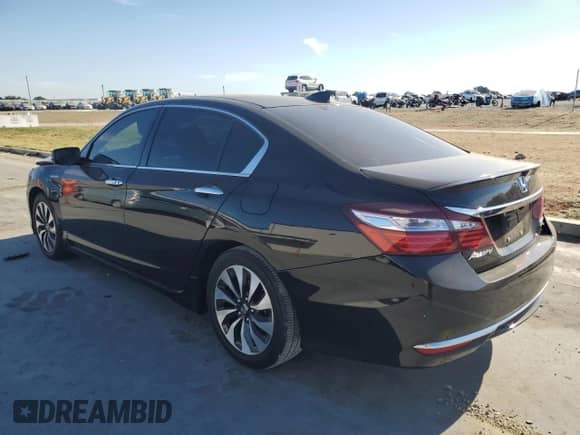 2017 Honda Accord Touring with VIN JHMCR6F71HC003038, listed as a Copart auction lot 69660985 with 135,588 mi miles and Salvage title. Bid and sale history available at DreamBid. Image 2.