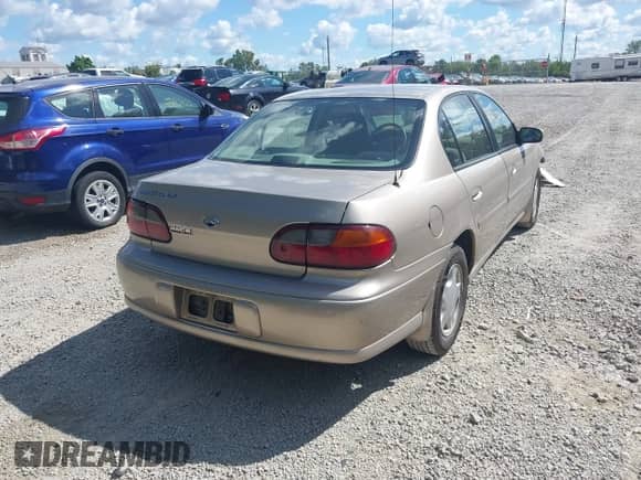 2000 Chevrolet Malibu LS с VIN 1G1NE52J2Y6230960, выставлен на аукционе IAAI как лот 43073945 с пробегом 98 648 миль миль и . История ставок и продаж доступна на DreamBid. Изображение 4.